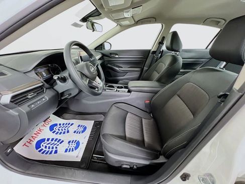 Certified 2024 Nissan Altima 2.5 SV image 19