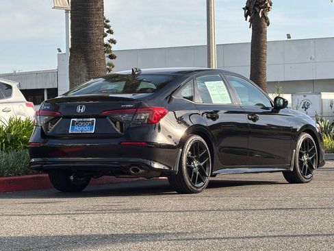 Used 2023 Honda Civic Sport image 9