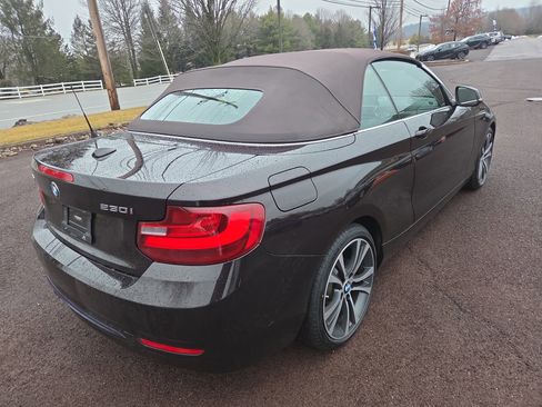 Used 2017 BMW 230i xDrive Convertible image 10