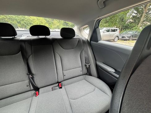 Used 2025 Kia K4 FWD image 37