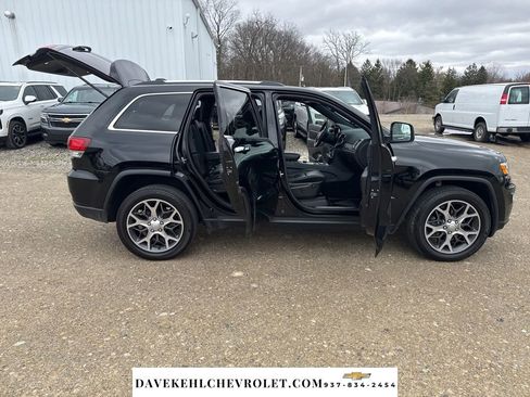 Used 2020 Jeep Grand Cherokee Limited w/ Luxury Group II image 32