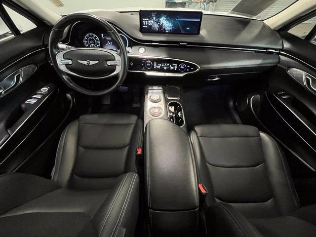 Used 2025 Genesis GV70 2.5T AWD/4WD image 17