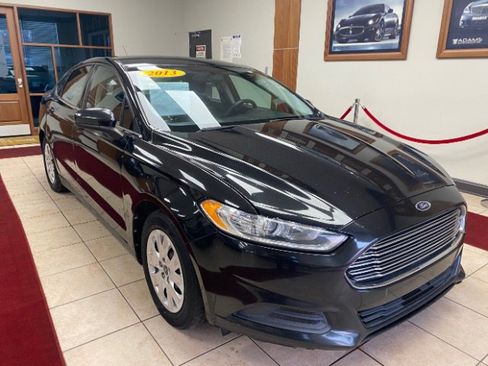 Used 2013 Ford Fusion S image 1