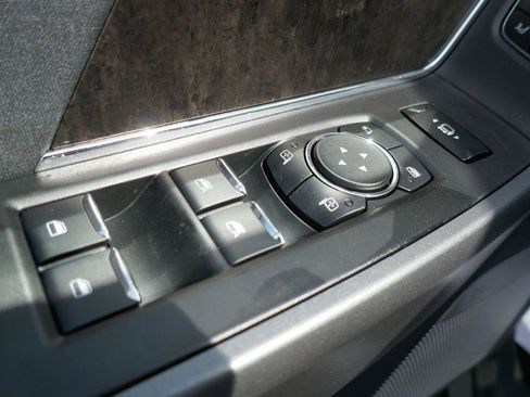 New 2026 Ford F250 Lariat w/ Black Appearance Package image 18