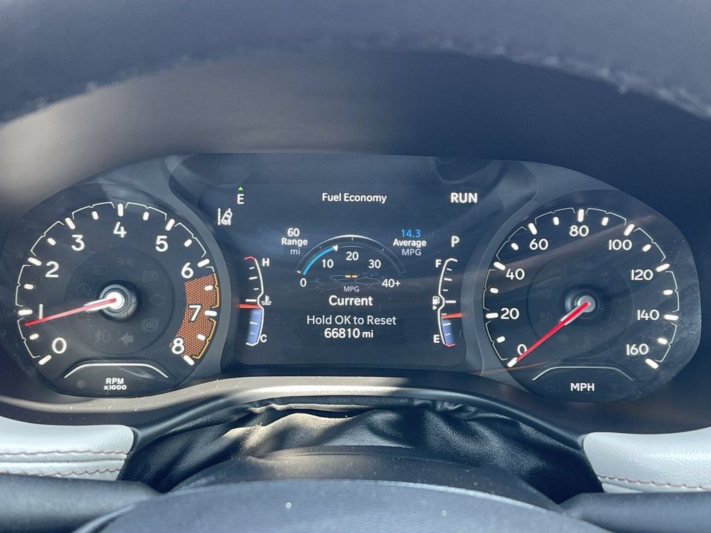 Used 2024 Jeep Compass Limited AWD/4WD image 30