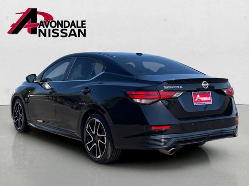Used 2025 Nissan Sentra SR w/ SR Premium Package FWD image 4