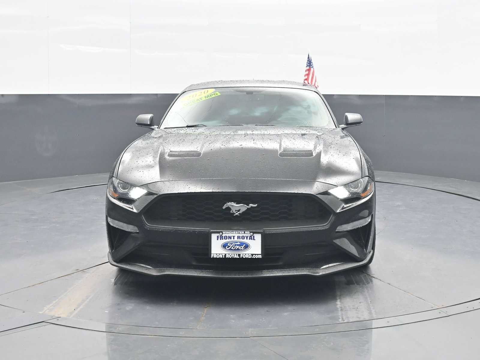 Used 2020 Ford Mustang Coupe RWD image 3