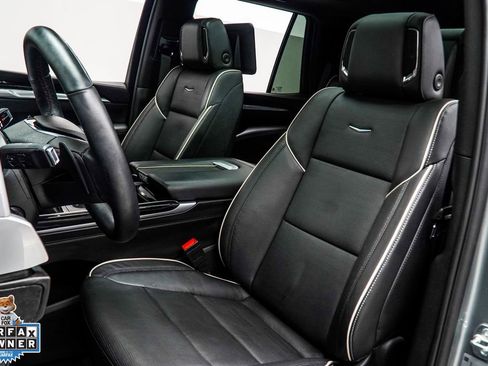 Used 2025 Cadillac Escalade Sport w/ Touring Package AWD/4WD image 38