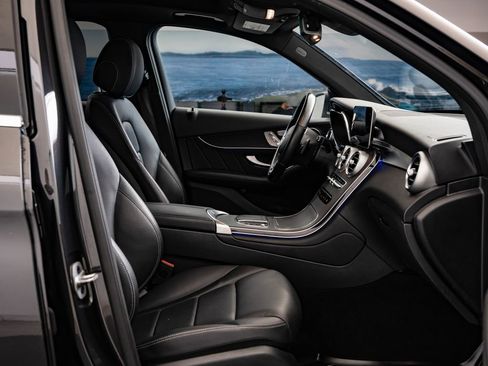Certified 2022 Mercedes-Benz GLC 300 4MATIC image 25