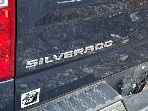 Used 2023 Chevrolet Silverado 1500 LT image 8