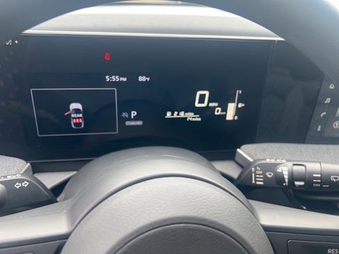 New 2025 Nissan Kicks SV image 12