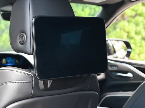 Used 2023 Cadillac Escalade Sport AWD/4WD image 22
