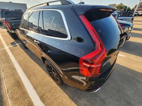 Used 2018 Volvo XC90 T5 Momentum FWD image 3