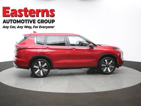 Used 2025 Mitsubishi Outlander SE AWD/4WD image 45