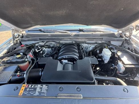 Used 2017 GMC Sierra 1500 SLE w/ Suspension Package, Off-Road image 10