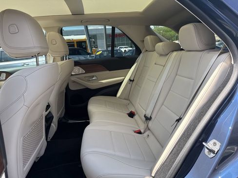 Used 2024 Mercedes-Benz GLE 450 4MATIC image 12