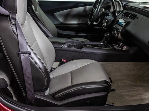 Used 2010 Chevrolet Camaro SS w/ RS Package image 42