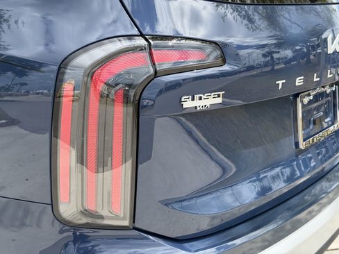 Used 2024 Kia Telluride SX Prestige image 10
