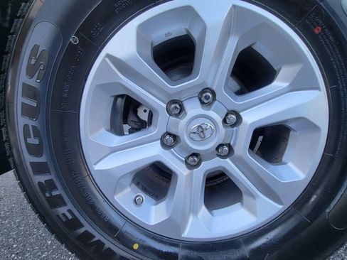 Used 2018 Toyota 4Runner SR5 image 56