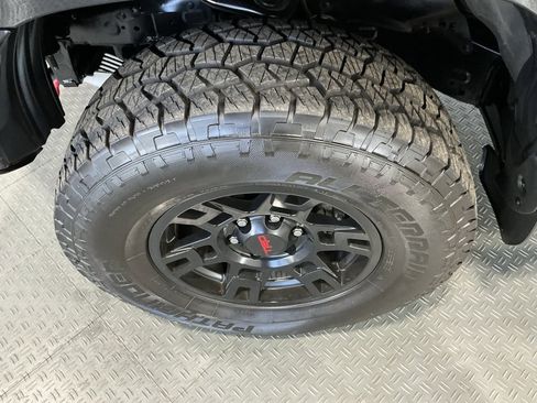 Used 2021 Toyota 4Runner Venture image 52