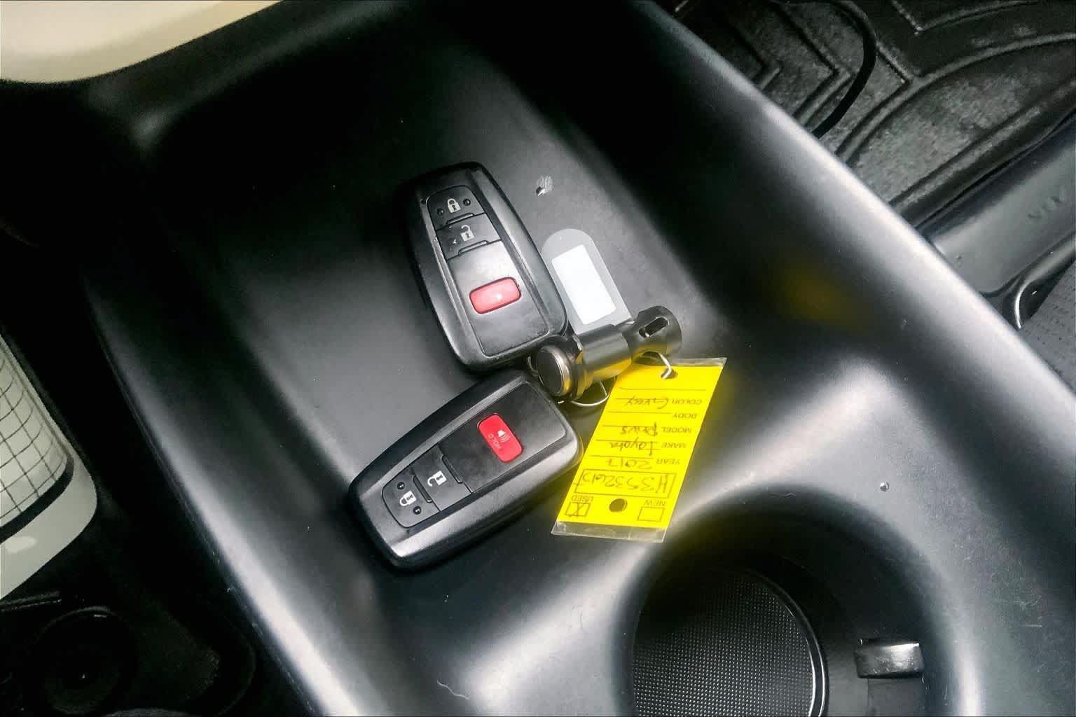 Used 2017 Toyota Prius Two FWD image 13