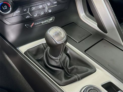 Used 2016 Chevrolet Corvette Stingray Coupe RWD image 17