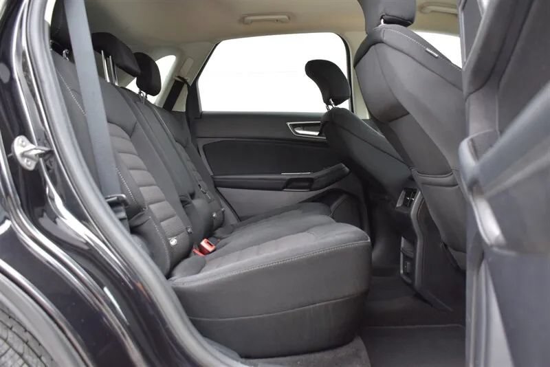 Used 2019 Ford Edge SEL FWD image 23