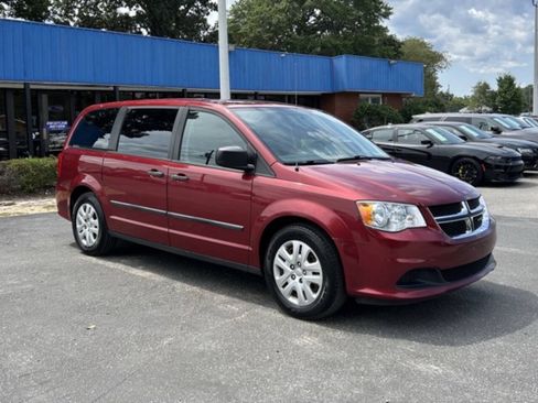Used 2015 Dodge Grand Caravan American Value Package w/ UConnect Hands-Free Group FWD image 7