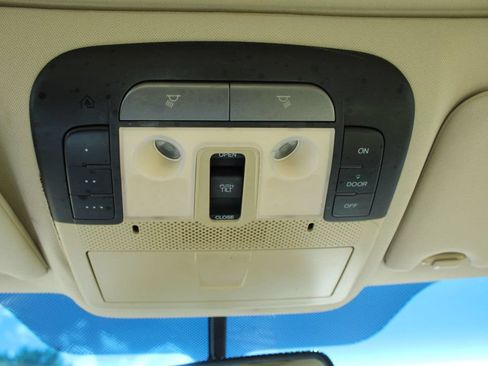 Used 2012 Acura TL w/ Technology Package FWD image 24