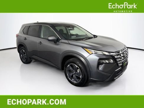 Used 2025 Nissan Rogue SV FWD image 1