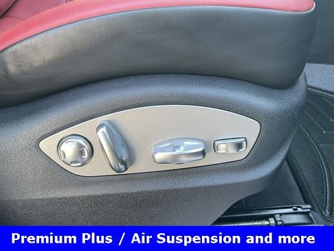 Used 2021 Porsche Macan S image 32