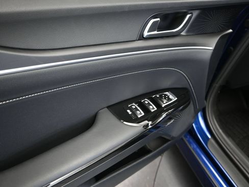 Used 2026 Kia K5 GT-Line w/ GT-Line Premium Package FWD image 11