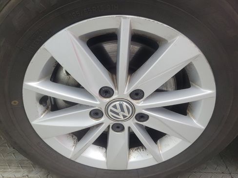Used 2017 Volkswagen Golf S FWD image 31