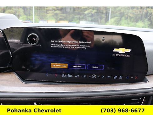 New 2026 Chevrolet Suburban High Country AWD/4WD image 14