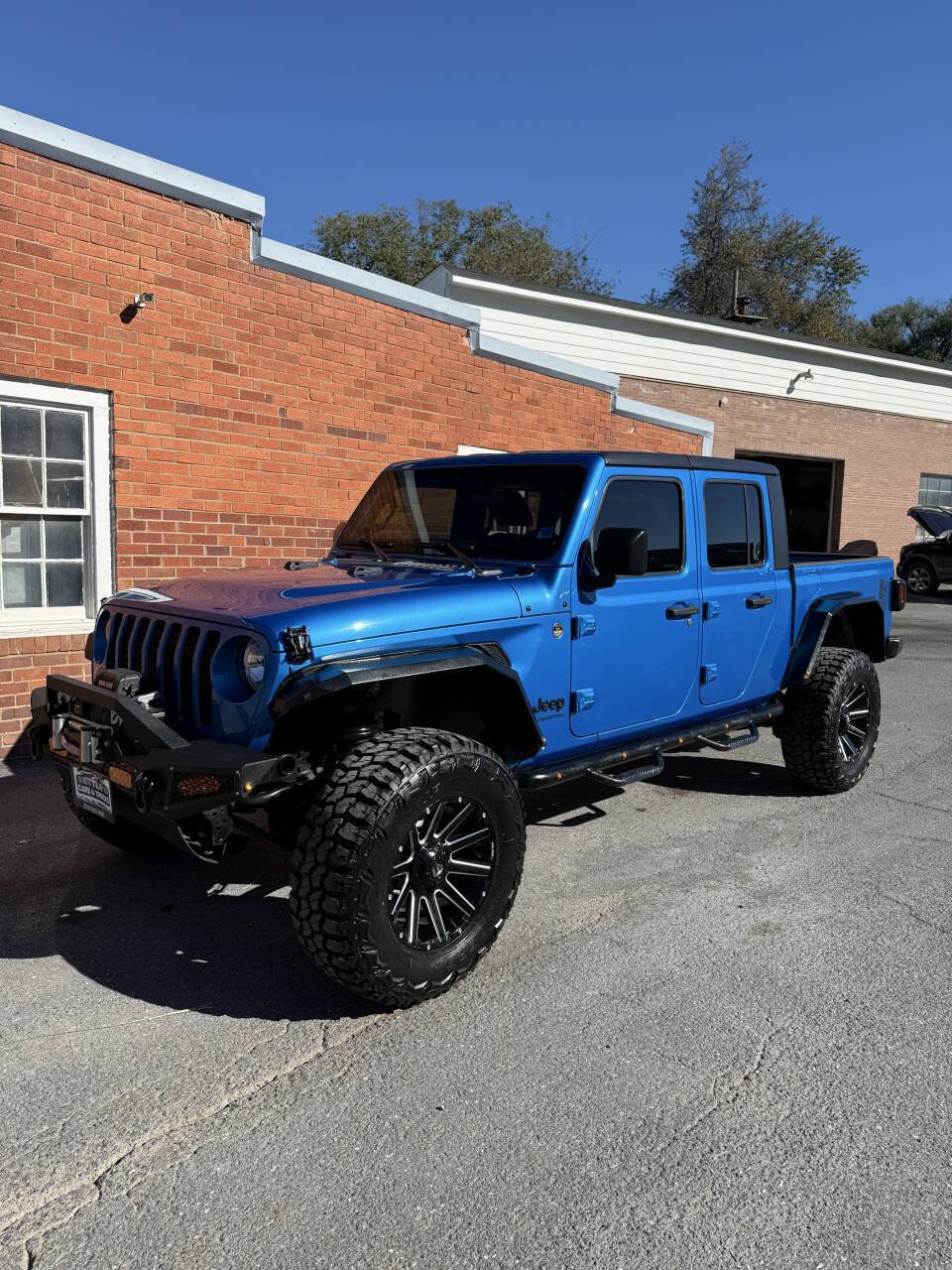Used 2021 Jeep Gladiator Sport AWD/4WD image 5
