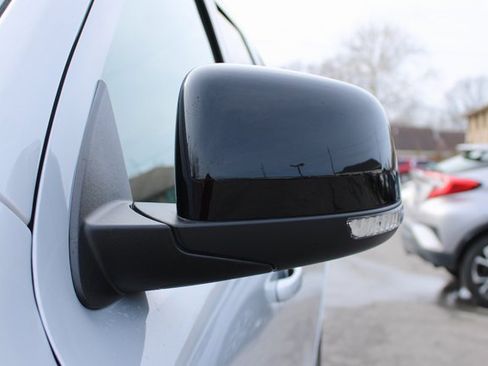 Used 2025 Dodge Durango GT image 7