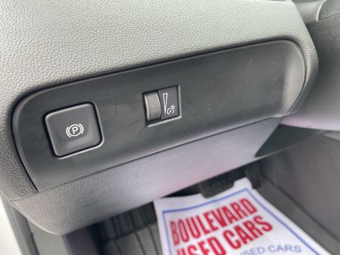 Used 2023 Buick Enclave Essence w/ Trailering Package, 5000 lbs. image 15