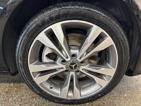 Used 2021 Mercedes-Benz C 300 4MATIC Sedan image 9