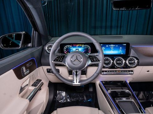 New 2026 Mercedes-Benz GLA 250 4MATIC image 14