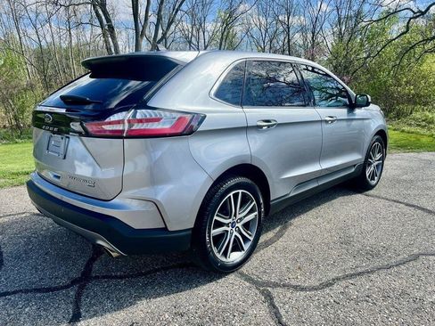 Used 2021 Ford Edge Titanium AWD/4WD image 3