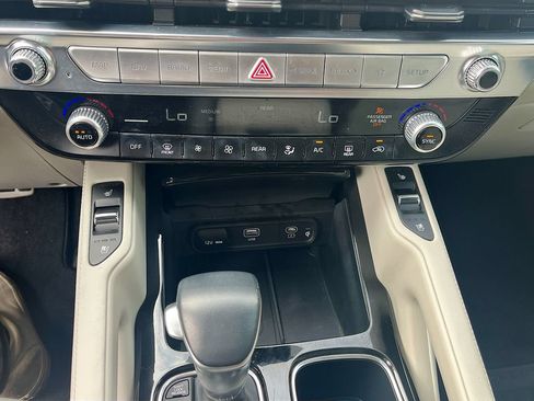Used 2024 Kia Telluride SX FWD image 21