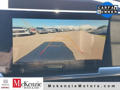 Used 2023 GMC Sierra 1500 SLT w/ SLT Premium Package AWD/4WD image 17