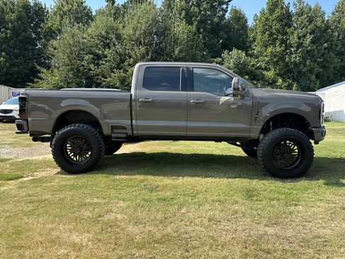 Used 2026 Ford F250 King Ranch w/ Tremor Off-Road Package AWD/4WD image 6