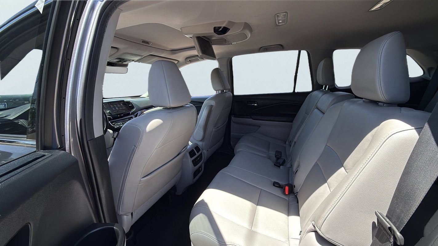 Used 2021 Honda Pilot Touring image 18