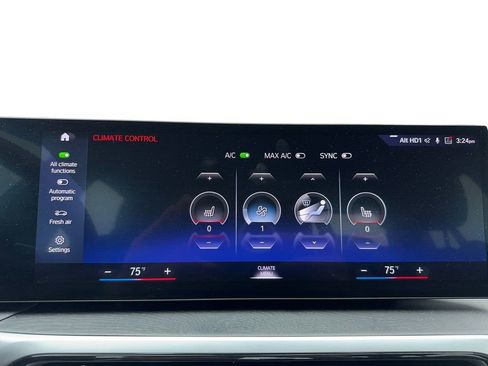 Used 2024 BMW 330i Sedan w/ Convenience Package image 23