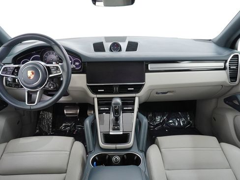 Certified 2023 Porsche Cayenne S AWD/4WD image 21