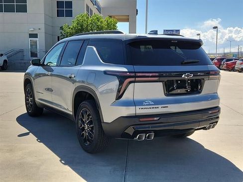 New 2026 Chevrolet Traverse LT w/ Midnight/Sport Edition AWD/4WD image 4