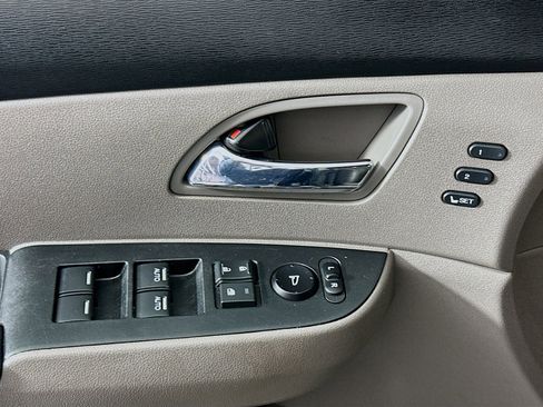 Used 2015 Honda Odyssey Touring image 18