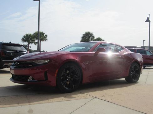 Used 2021 Chevrolet Camaro LT w/ RS Package image 3
