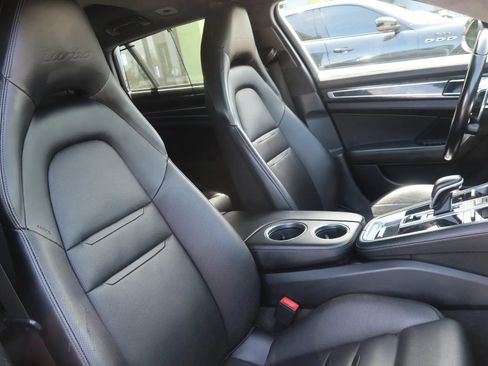 Used 2018 Porsche Panamera Turbo Sport Turismo AWD/4WD image 26